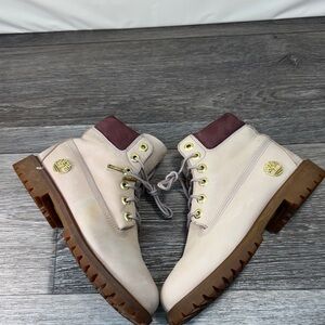 Timberland Cream and Brown Lace-Up Boots size 37.5 (j202)
